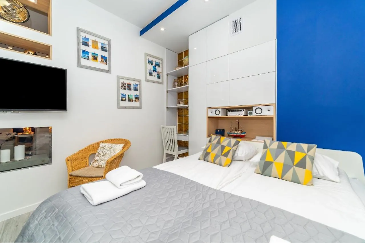Luxury Yacht Z Tarasem - Neptun Park By Oneapartments Gdansk 0*,  Poland